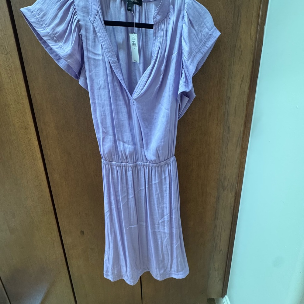 Banana republic lavender Short Sleeve Dress- size S